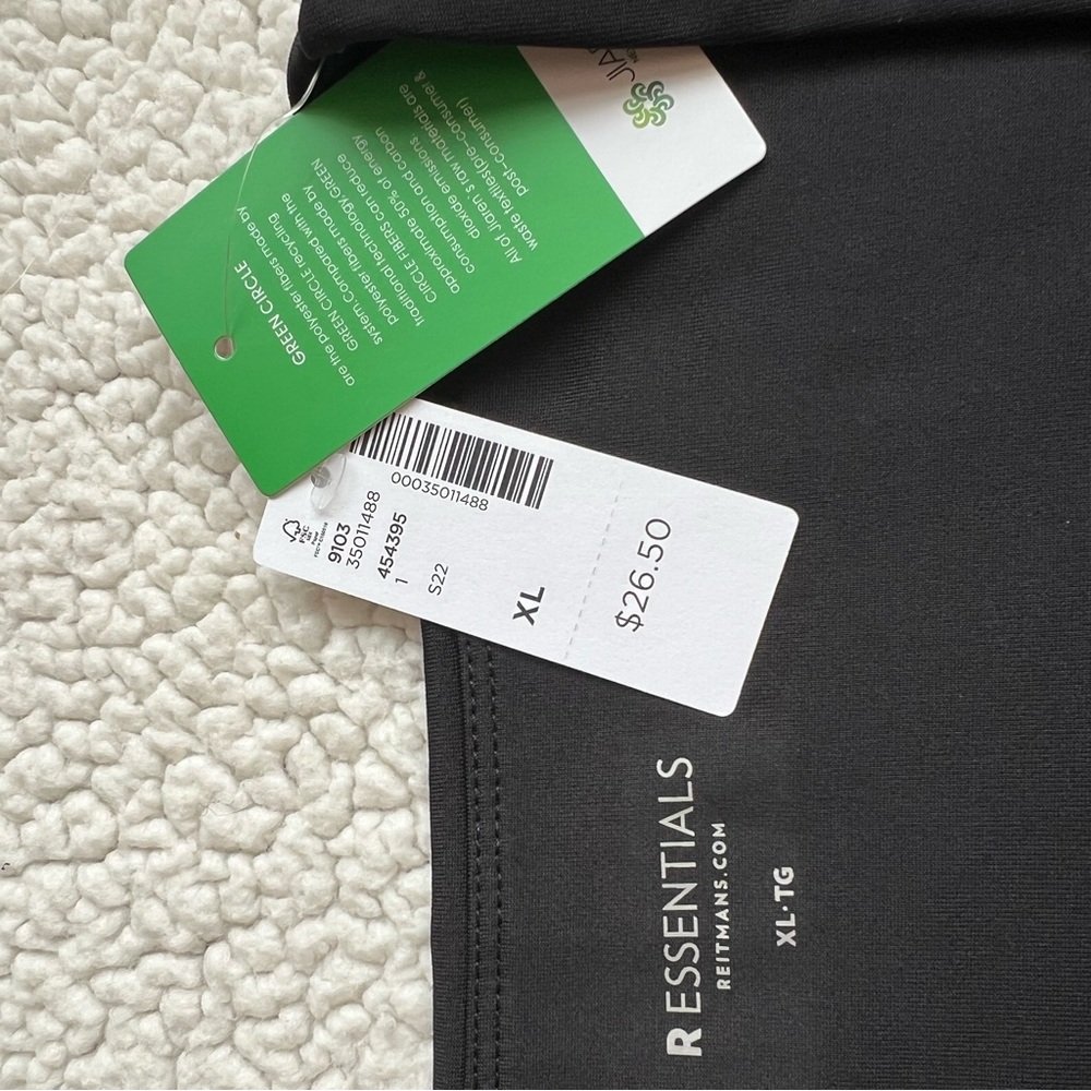 New Reitmans Essentials Double Layer Sculpting Tank - Picture 3 of 9